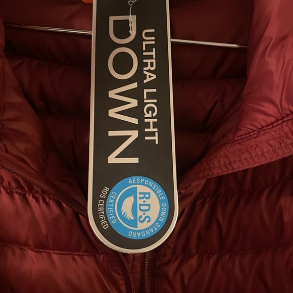 New Red wood light jacket. Ultra light down. Women’s XXL - Picture 5 of 7